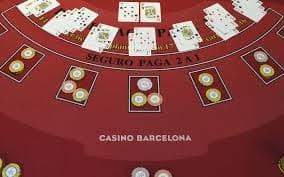 Studio live dealer userslot dengan dealer profesional dan multi-kamera yang disiarkan real-time ke pemain